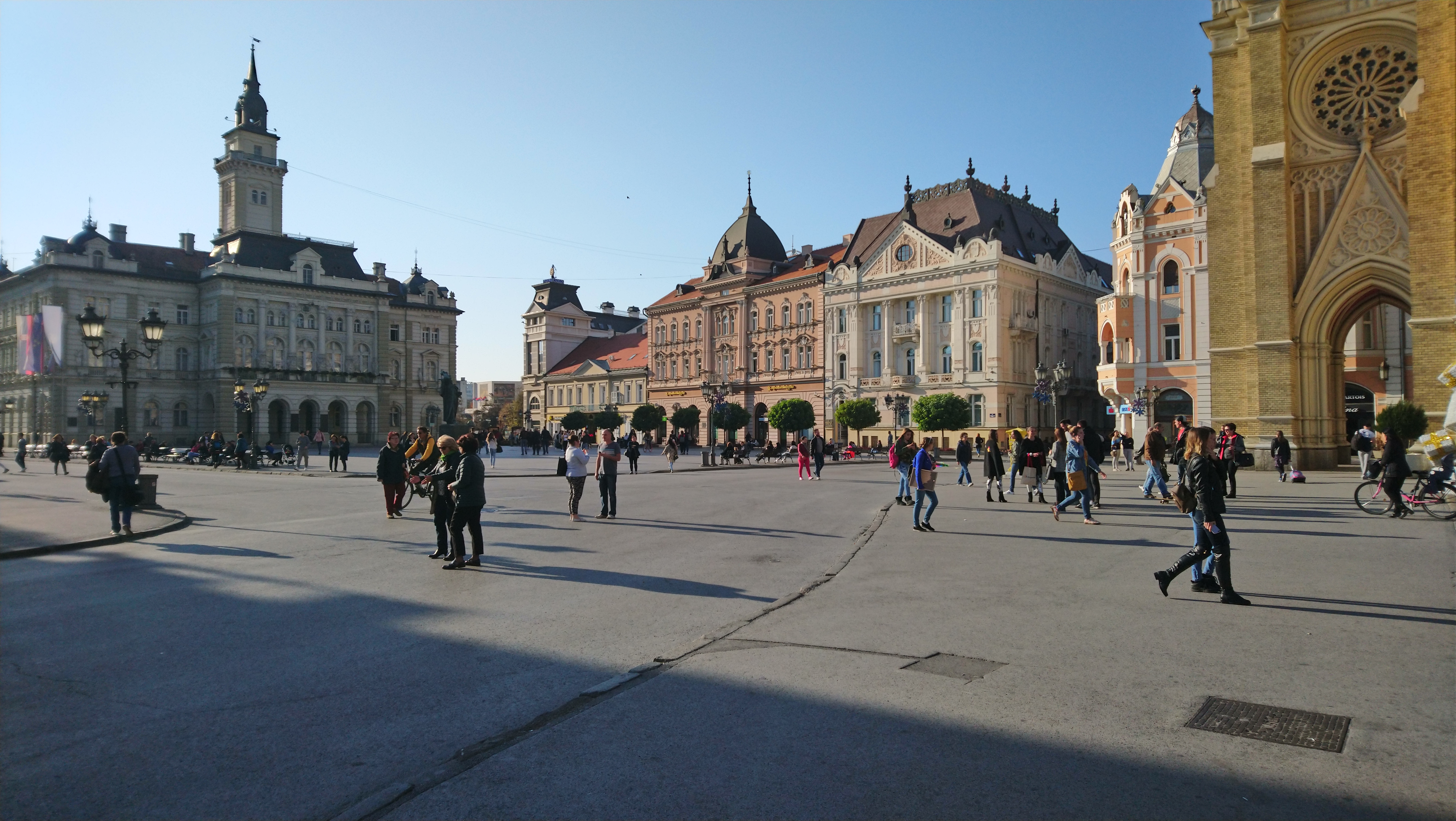 35,35,137,147.712128