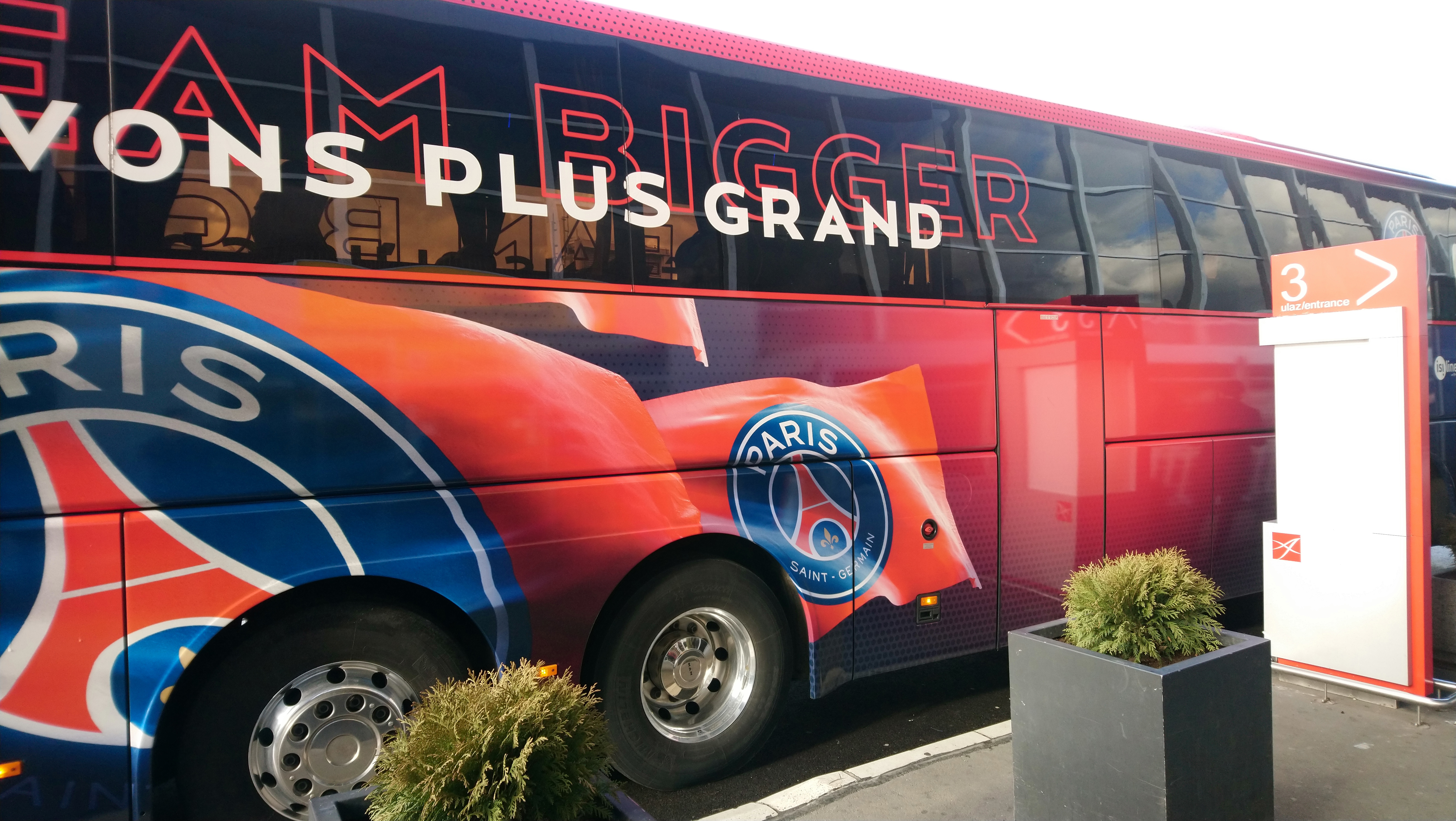 35,35,250,249.970673